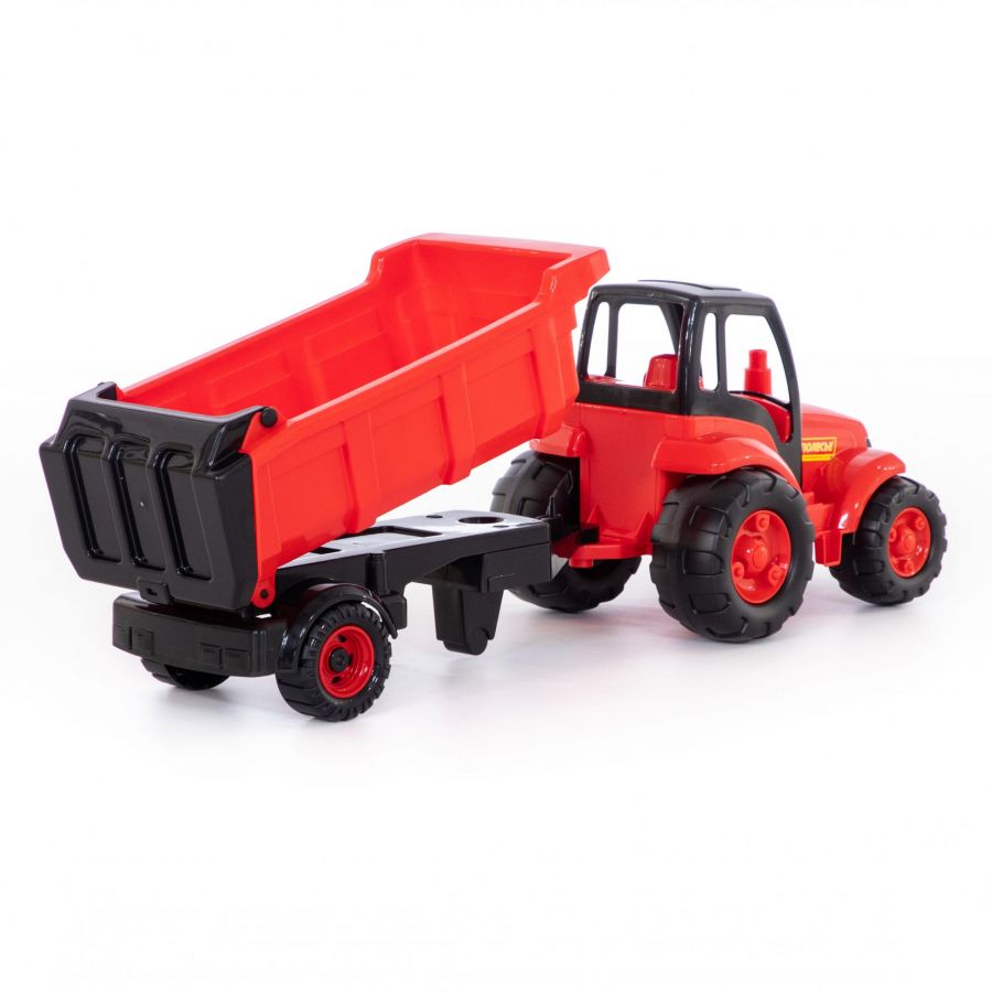 "Чемпион", трактор с полуприцепом (в сеточке)