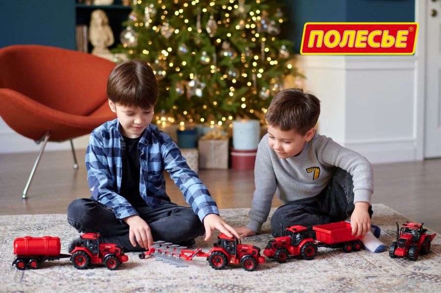 Трактор BELARUS с цистерной