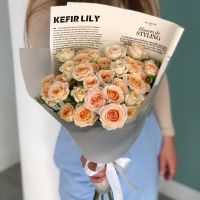 Персиковые кустовые розы