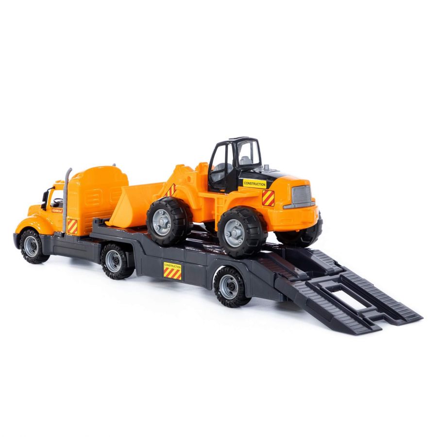 "Майк", автомобиль-трейлер + трактор-погрузчик (в сеточке)