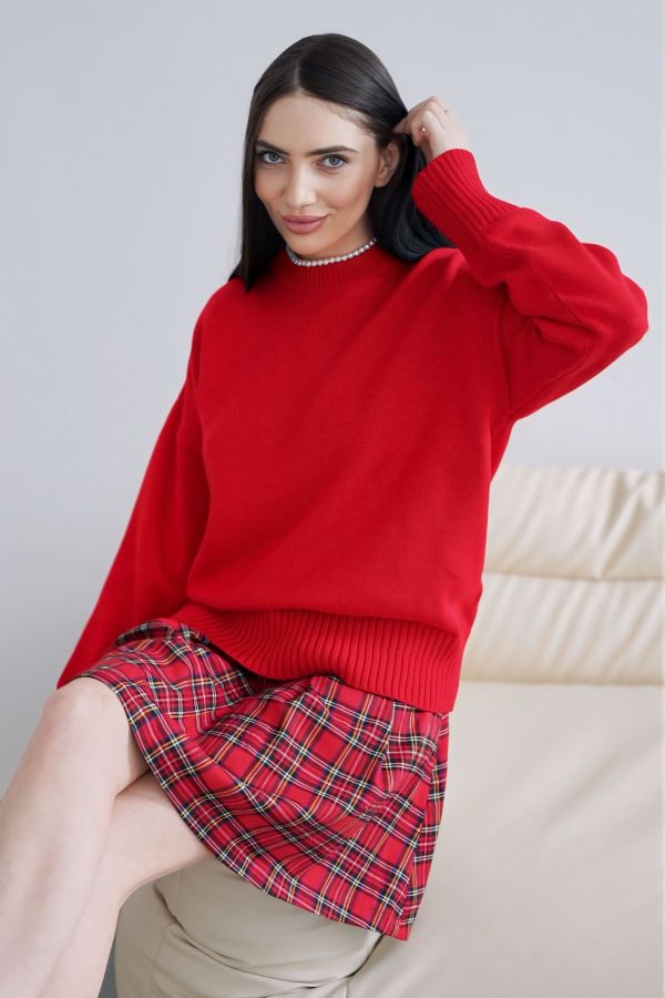 Свитер красный