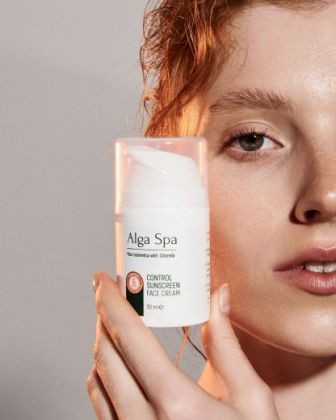 Солнцезащитный крем для лица , шеи и декольте SPF 35, на основе живой суспензии микроводоросли Chlorella . 50 мл