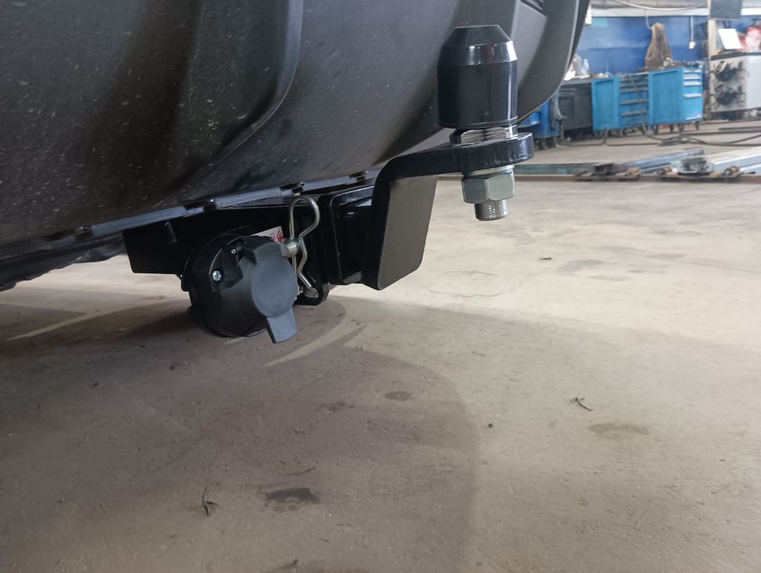 Фаркоп "Уникар" Haval F7 (под квадрат) шар Е