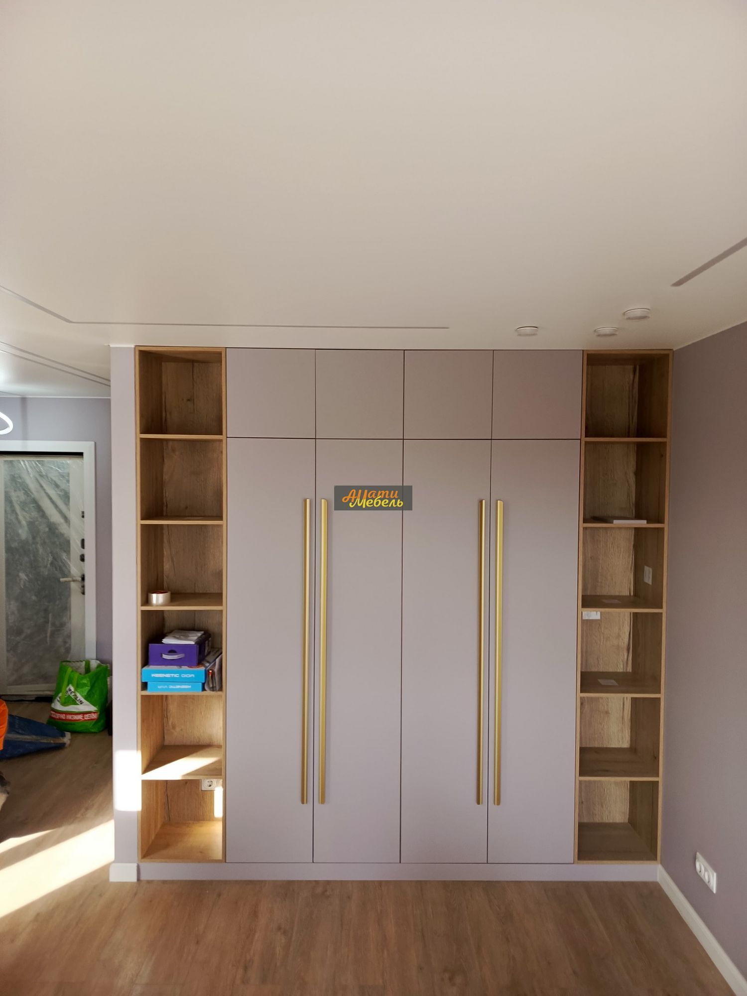 шкаф в гостиную