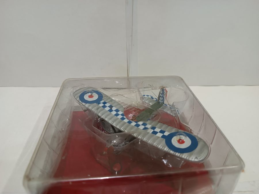 Британский истребитель биплан  Bristol Bulldog Mk.IIA  (1/72) Deagostini