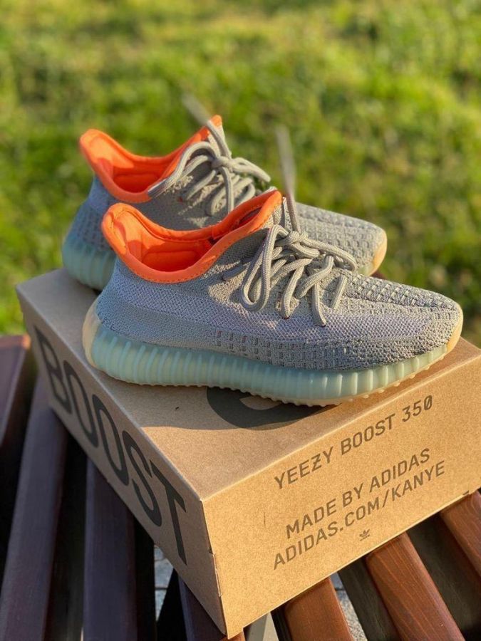 Adidas Yeezy boost 350 V2