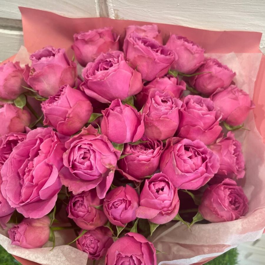 Пионовидные розы 9шт