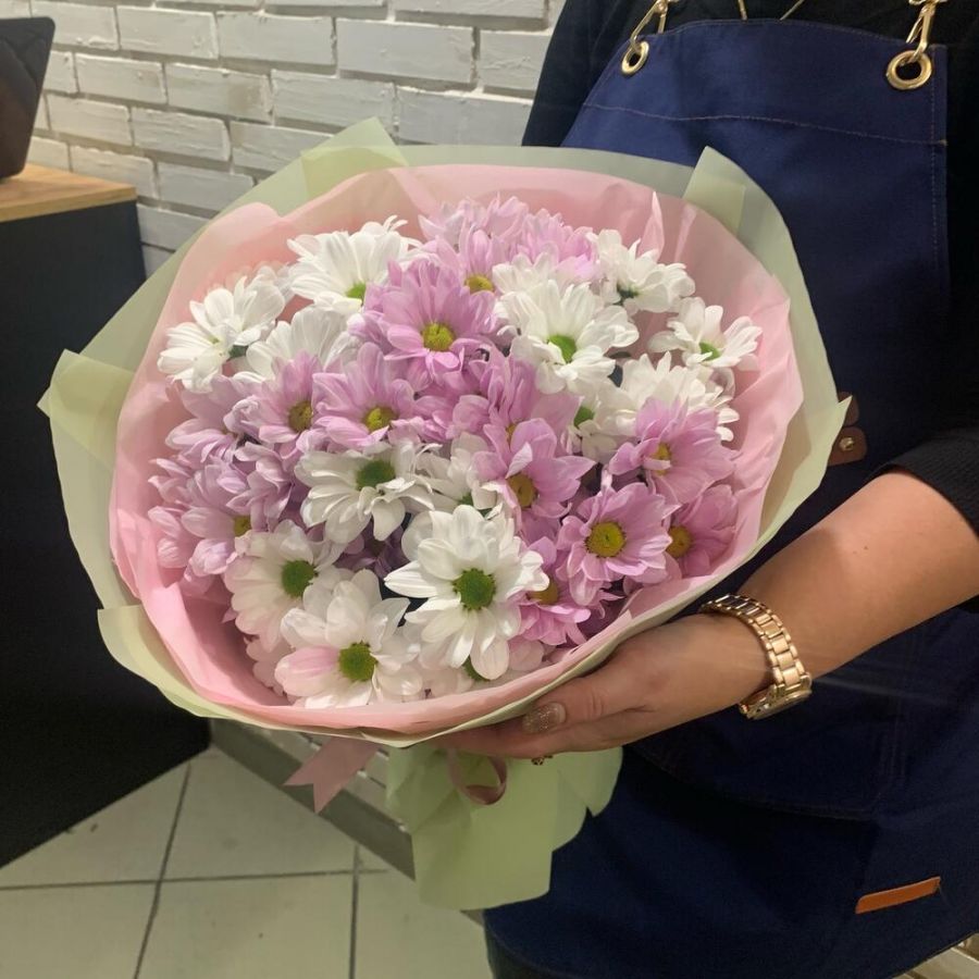 Букет розово белых хризантем