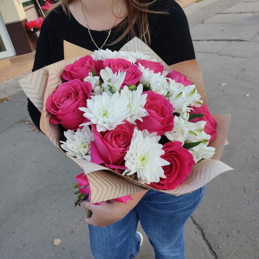 Букет с розами Пинк Флоид