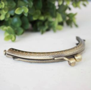 Аксессуар для создания сумочки фермуар - полукруг. Длина 11 см