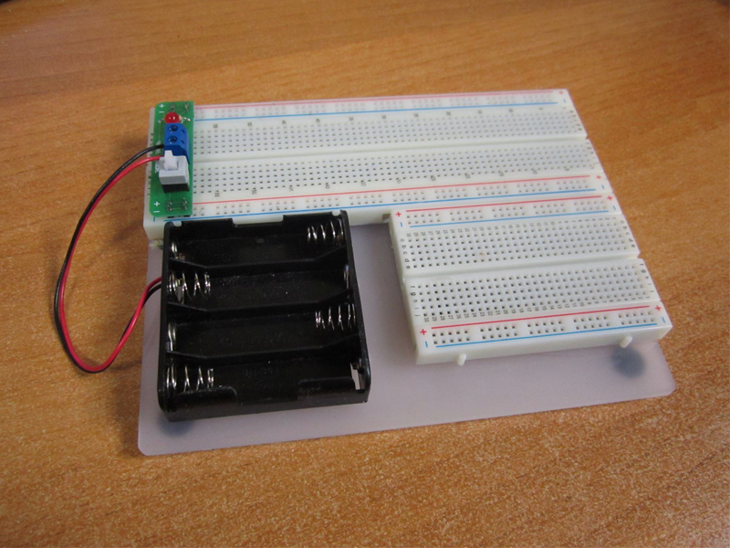 Набор оборудования и электронных компонентов "Микроэлектроника и схемотехника". Стартовый набор. Уровень 1