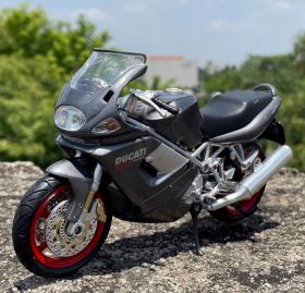 Модель мотоцикла Ducati ST4s в масштабе 1:12 (без упаковки)