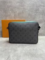 Сумка мессенджер Louis Vuitton Trio