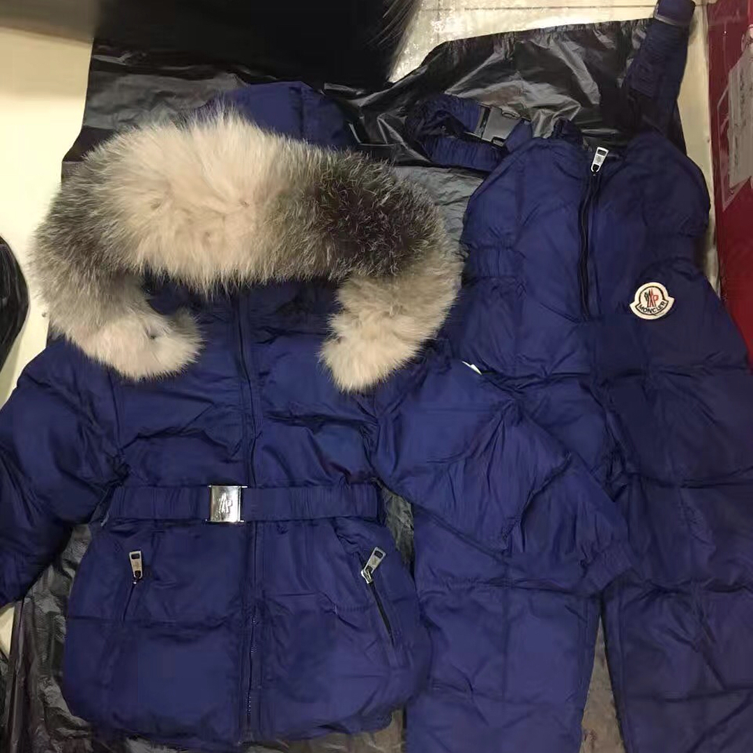 MONCLER ДЕТСКИЙ КОСТЮМ (МОНКЛЕР) СИНИЙ МАТОВЫЙ С БЕЛЫМ МЕХОМ