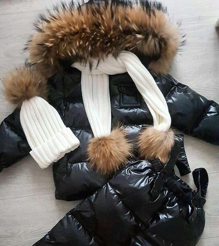 MONCLER ДЕТСКИЙ КОСТЮМ (МОНКЛЕР) ЧЕРНЫЙ С ШАПОЧКОЙ