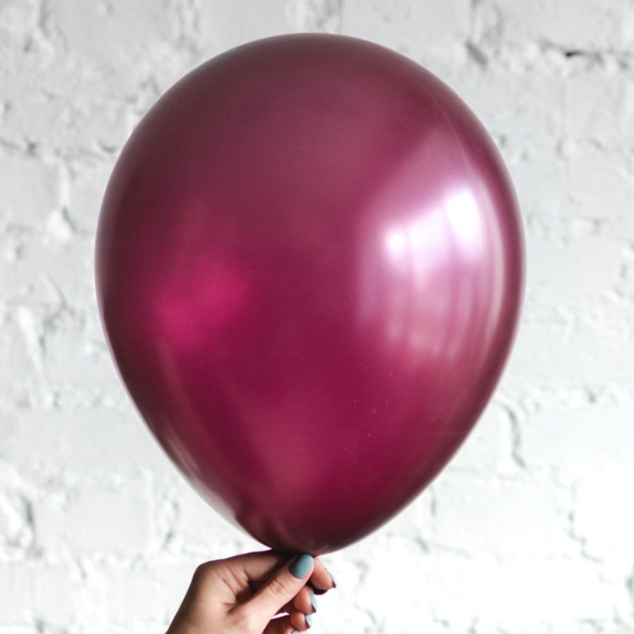 Бордовый шар