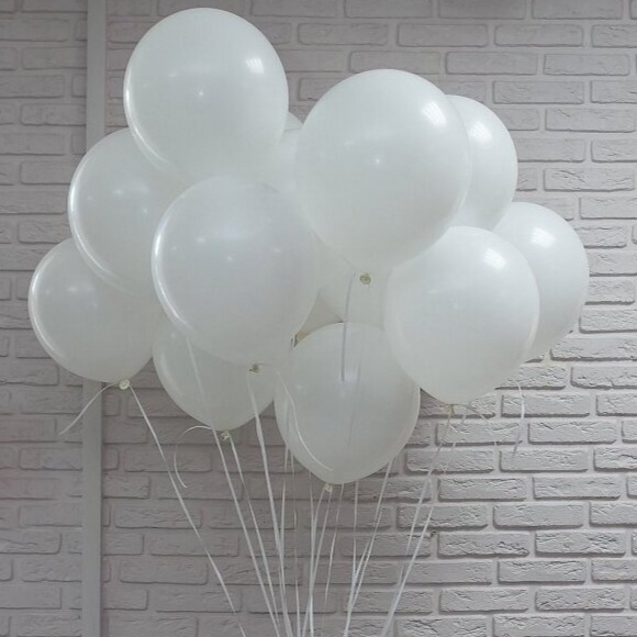 Набор из белых шаров