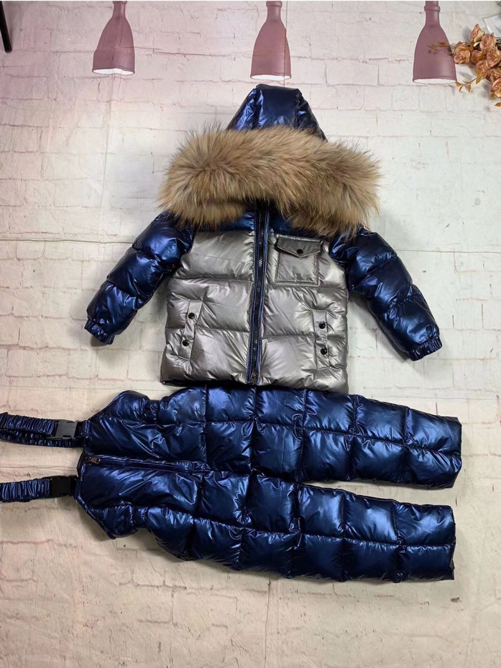 MONCLER ДЕТСКИЙ КОСТЮМ МОНКЛЕР