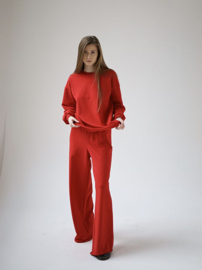 Кофта с длинным рукавом красная