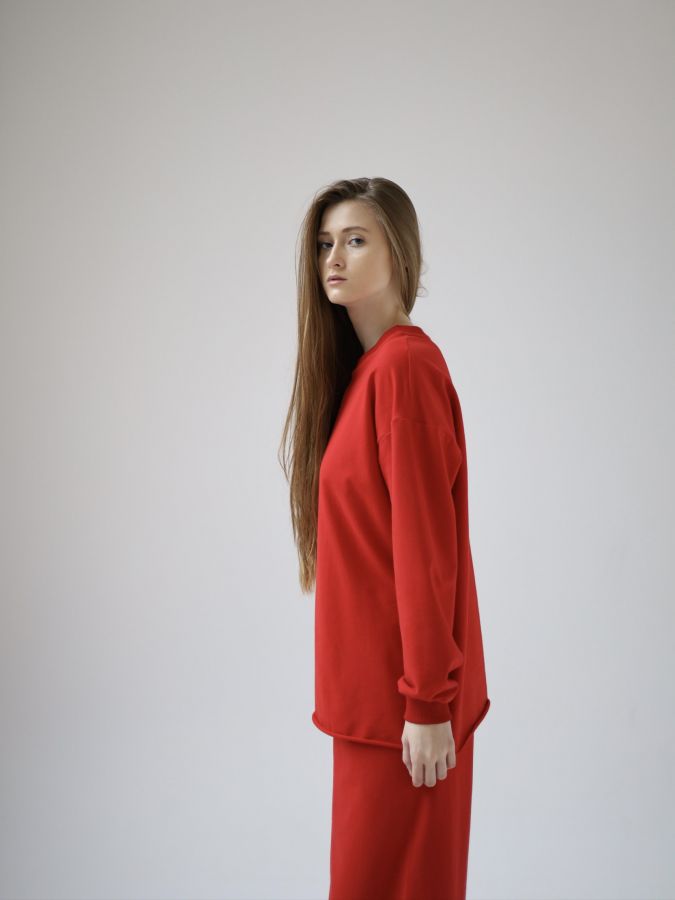 Кофта с длинным рукавом красная