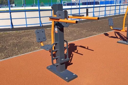 Тренажер уличный двойной «Жим ногами - брусья» ТР-2.04