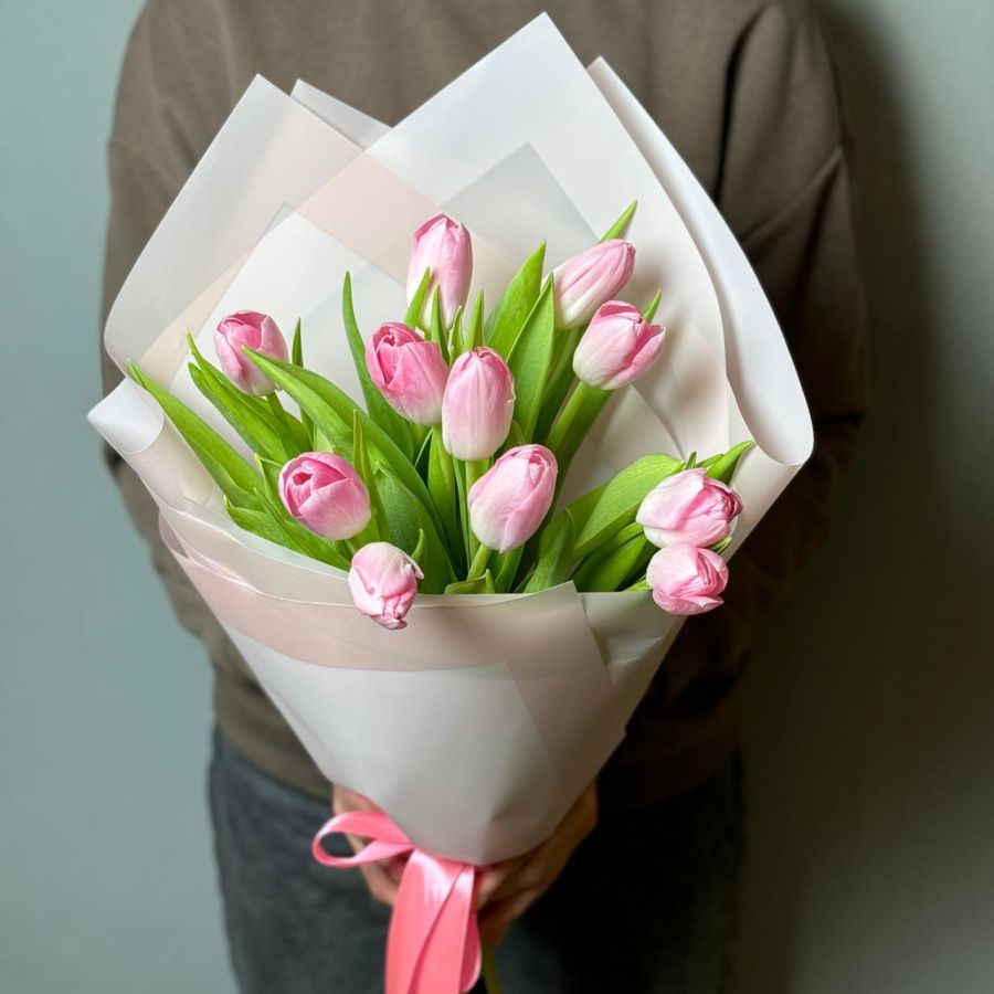 Нежные розовые тюльпаны