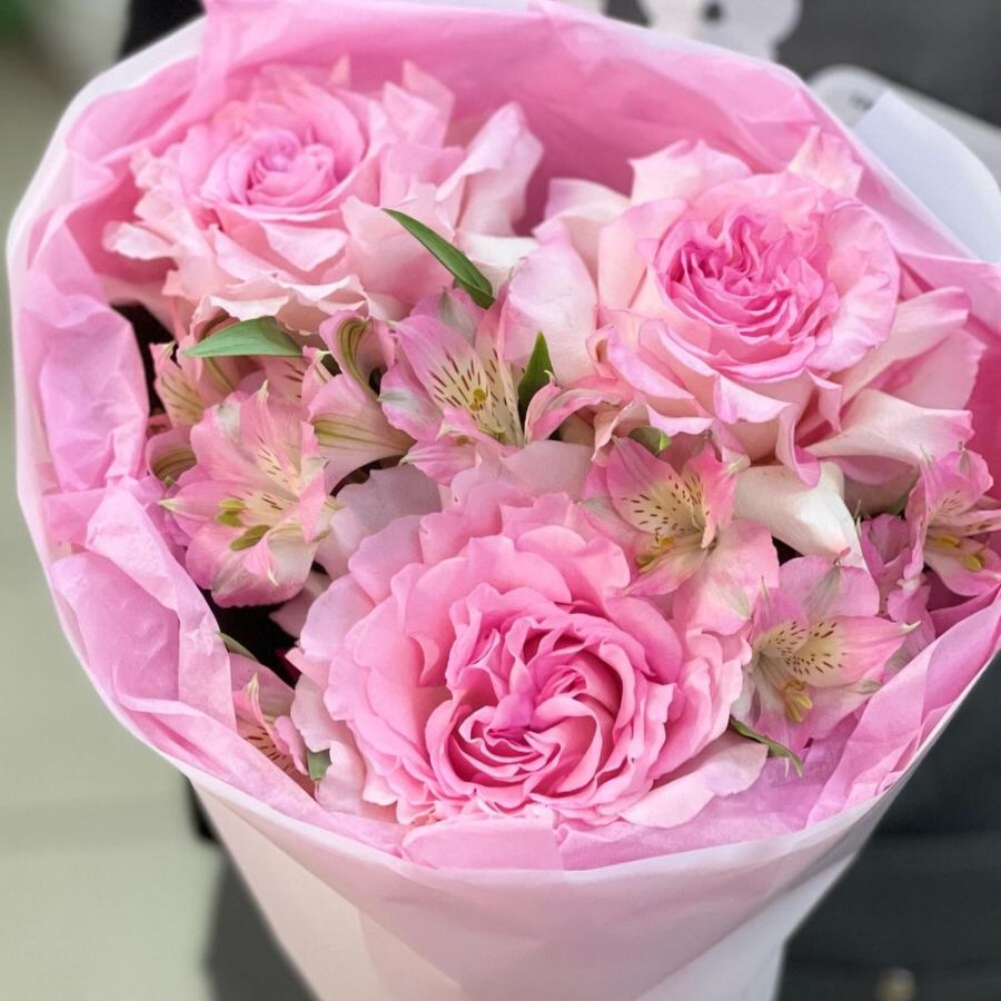 Красивый букет из розовых французских роз маме «Только для тебя»