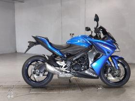 SUZUKI GSX-S1000F