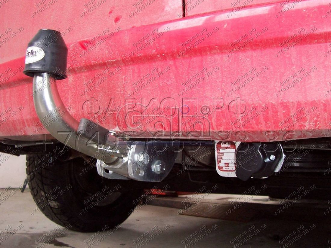 Фаркоп Galia (оцинкованный) на Lada Largus 2012-, Dacia Logan универсал 2007-2013. Тип шара: C (горизонтальный съемный). Установка без снятия и выреза бампера. Нагрузки: 1300/75 кг. Вес фаркопа 18 кг